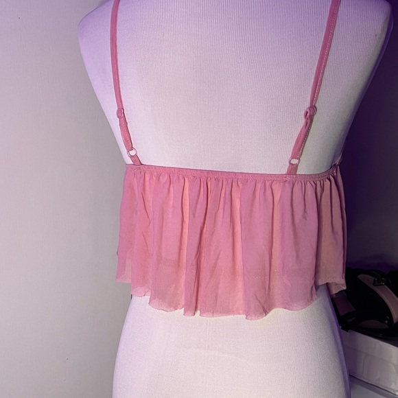 Cute flowy pink top 💕 - Picture 3 of 5